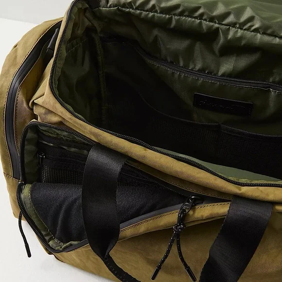 NEW Free People FP Movement Rover Recycled Nylon Weekender Bag In Olive - Picture 4 of 14